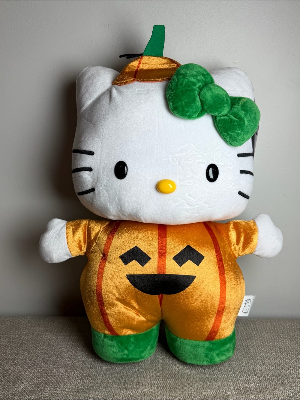 New Hello Kitty Halloween Pumpkin Jack O Lantern Plush Greeter Decor Sanrio CVS